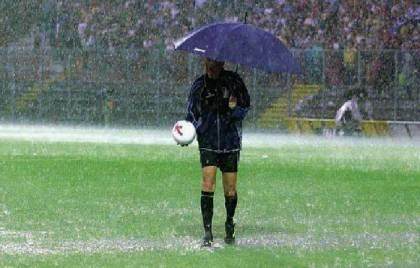 意甲争冠末轮反转史话③：佩鲁贾大雨，尤文活该